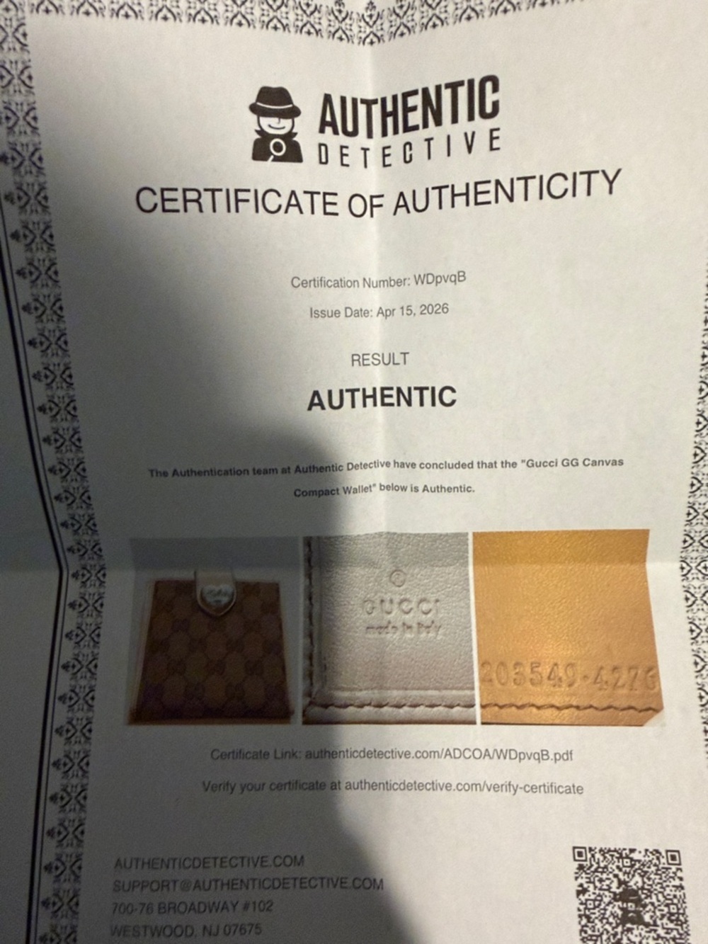 EUC Gucci Beige Monogram Compact Wallet w/ Heart Detail With Authenticity Cert - Picture 14 of 14